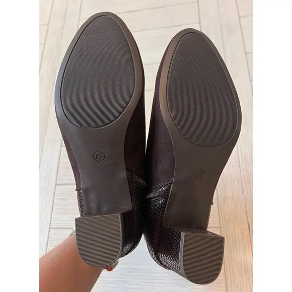 Karen Scott brown fabric suede upper w/ snake print ankle boots w/ gold accent 9 - Picture 8 of 8